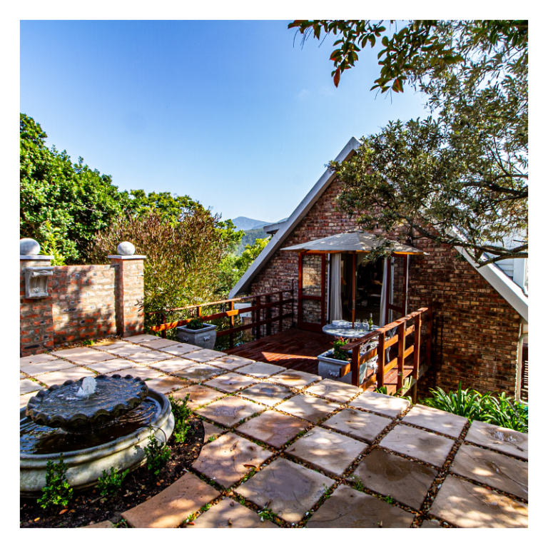 The loft at 596 patio area